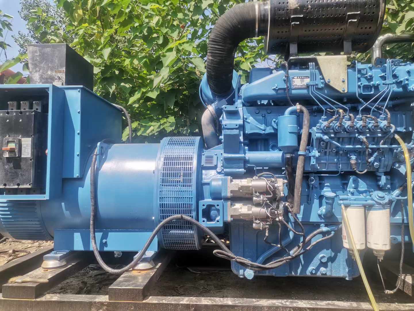 潼关详细说明降低 800kW 柴油发电机输出电流波动的方法