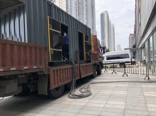 潼关柴油发电机空气滤清器在不同季节的更换周期是否有差异？