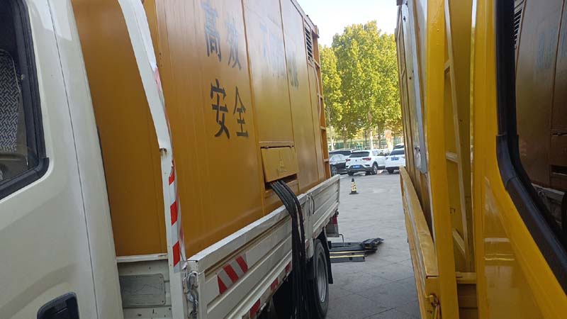 潼关如何判断柴油发电机组和UPS电源的切换时间是否符合要求？
